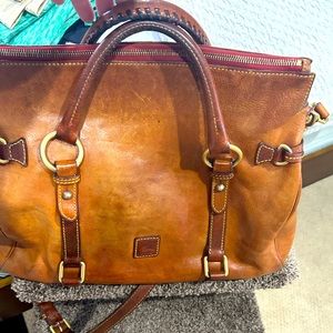 Large leather, Dooney and Bourke handbag vintage
